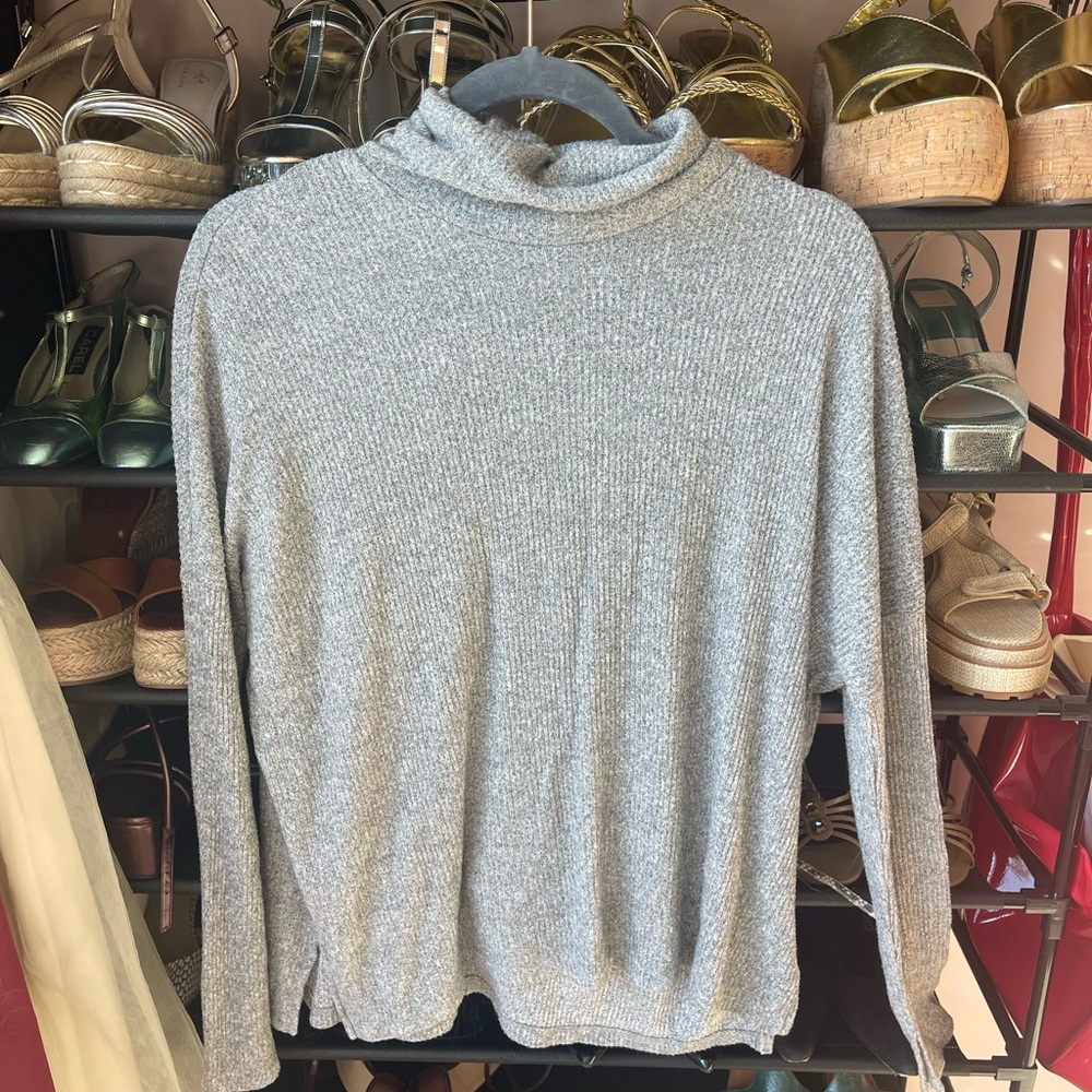 Aerie Gray Ribbed Turtleneck Sweater